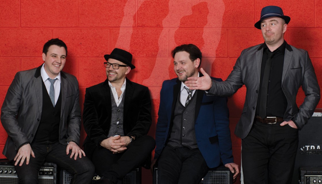 Scottish Wedding Band Mojo Switch Sign with Coast 