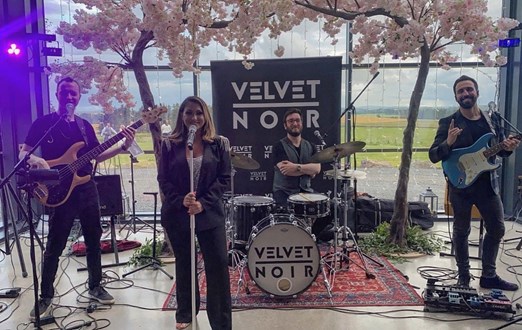 Velvet Noir 