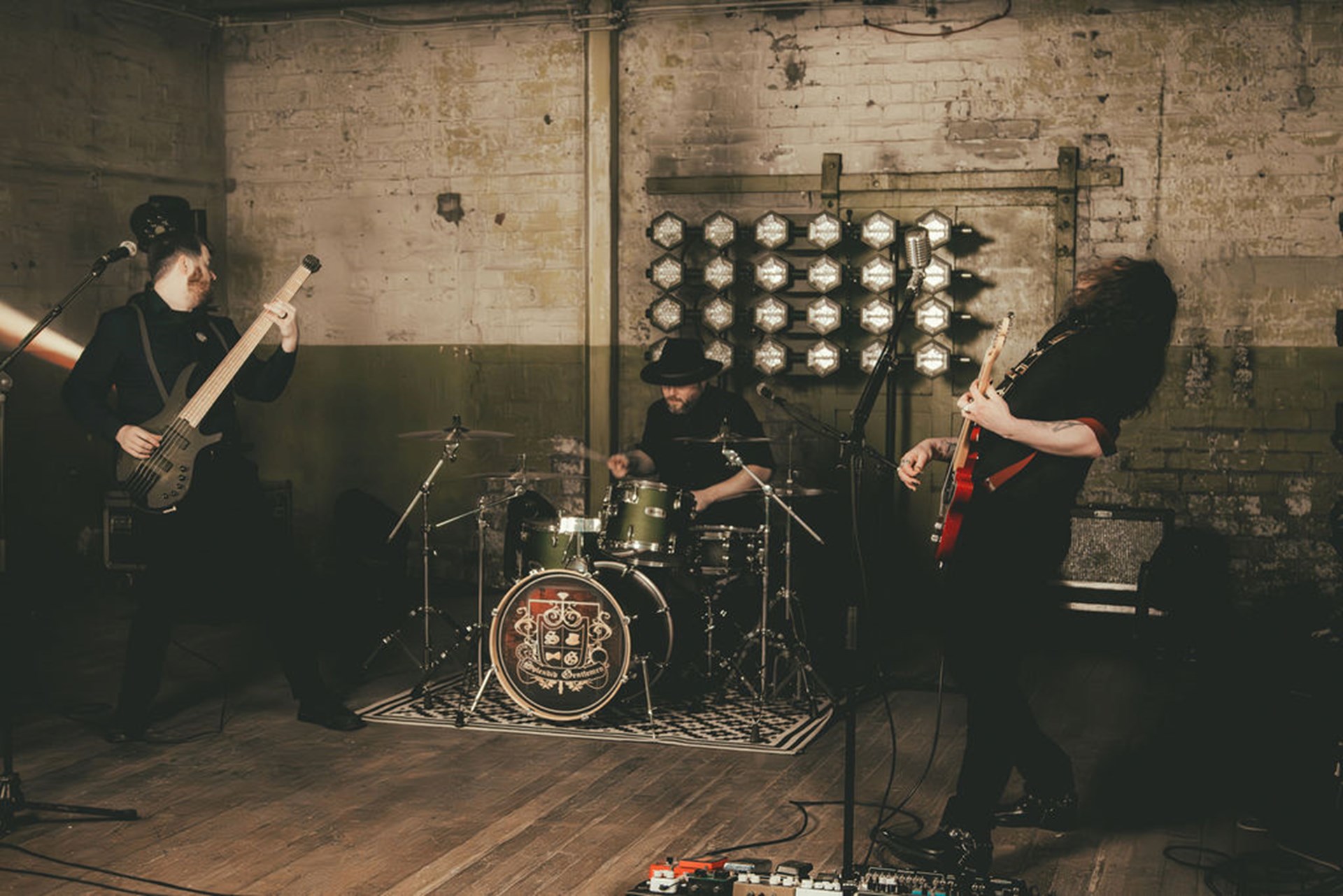 Splendid Gentlemen Main Gallery Image 13