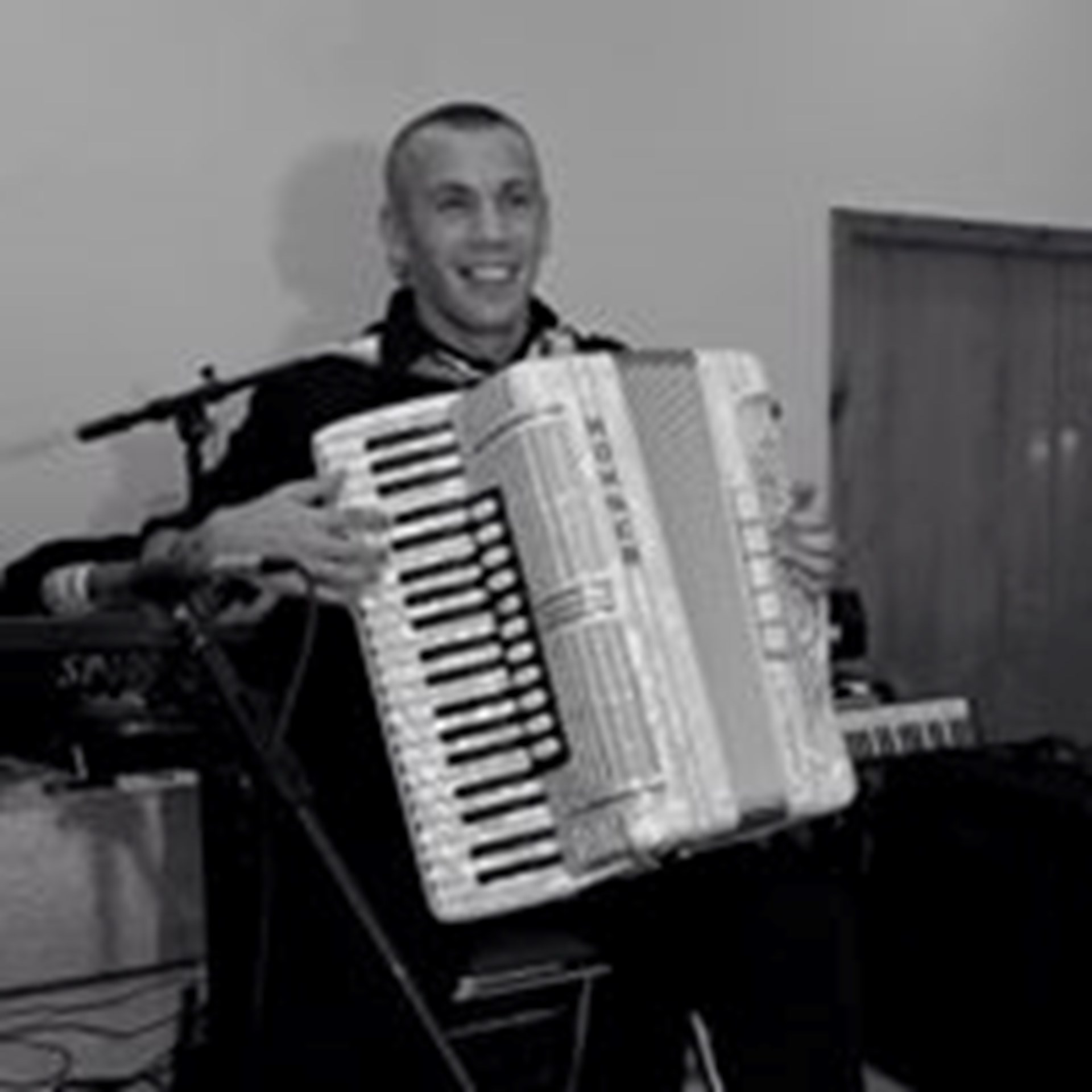 Alan Crookston Ceilidh Band Main Gallery Image 6