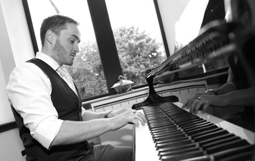 Rico Franchi Daytime Wedding Entertainer